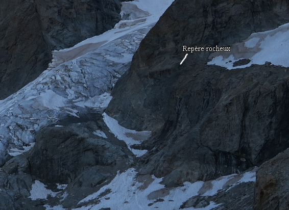 détail glacier ruine 2022